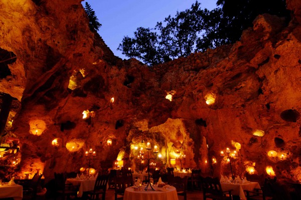 Ali-Barbours-Cave-Restaurant